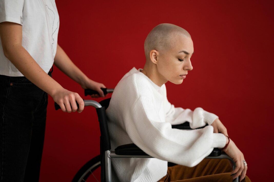 postižená žena na vozíčku, příspěvek na péči